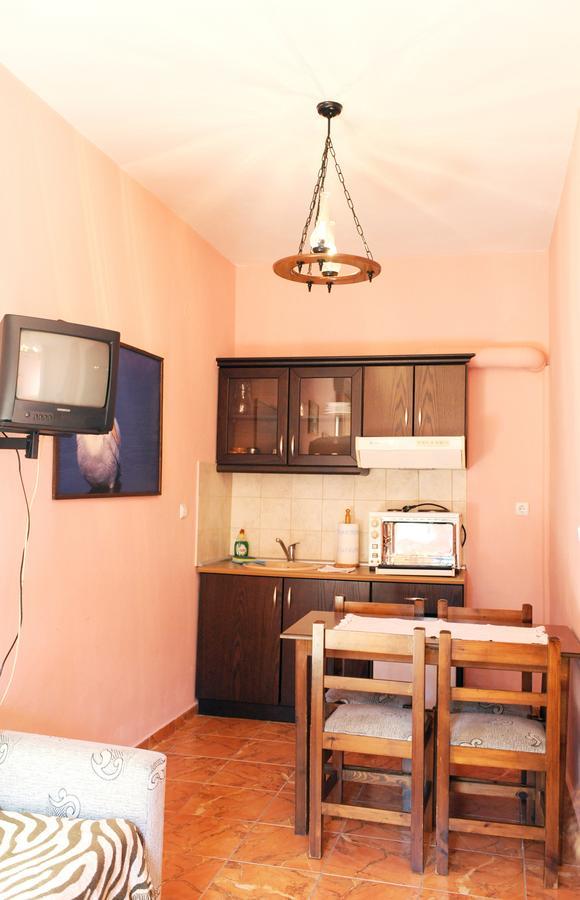 Morfi Hotel Kerkíni Habitación foto
